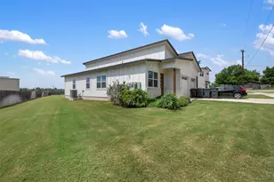 308 E 19th 1/2 St, Georgetown, TX 78626 - Photo 26