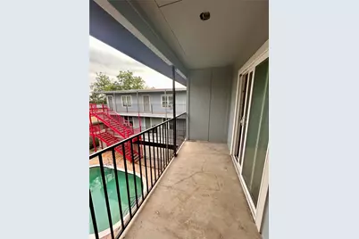 901 E 40th Street #304, Austin, TX 78751 - Photo 4