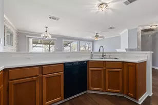808 Minturn Ln, Austin, TX 78748 - Photo 6