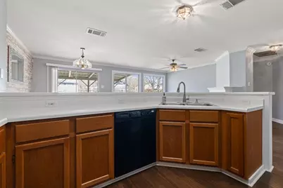 808 Minturn Lane, Austin, TX 78748 - Photo 6