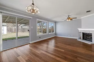 808 Minturn Ln, Austin, TX 78748 - Photo 4