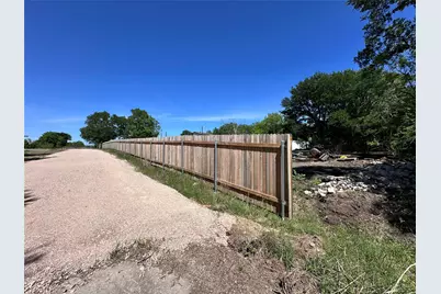 430 W Parsons Street, Manor, TX 78653 - Photo 1