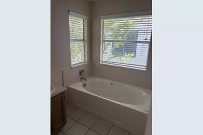 17511 Klamath Falls Drive, Round Rock, TX 78681 - Photo 10