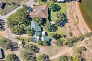 105 Agarita Dr, Burnet, TX 78611 - Photo 2
