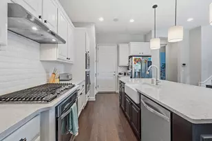7124 Calpe Dr, Austin, TX 78739 - Photo 10