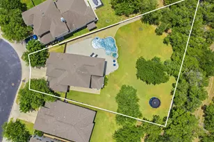 7124 Calpe Dr, Austin, TX 78739 - Photo 4