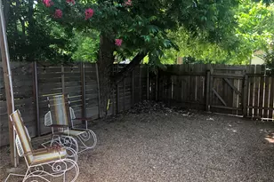 5414 Bolm Rd, Austin, TX 78721 - Photo 8