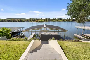 327 Meadowlakes Dr, Meadowlakes, TX 78654 - Photo 6