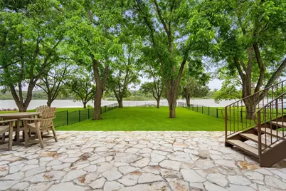 327 Meadowlakes Drive, Meadowlakes, TX 78654 - Photo 32