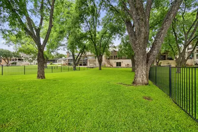 327 Meadowlakes Drive, Meadowlakes, TX 78654 - Photo 38