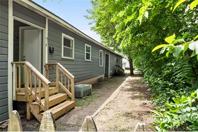 918 E 50th #B, Austin, TX 78751 - Photo 4