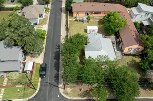 1179 Poquito St, Austin, TX 78702 - Photo 32