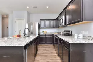 109 Helios Dr, Jarrell, TX 76537 - Photo 10