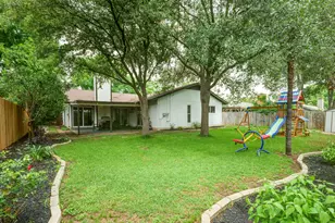 3203 Foster Ln, Austin, TX 78757 - Photo 34