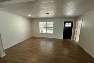 7603 Carriage Dr, Austin, TX 78752 - Photo 4