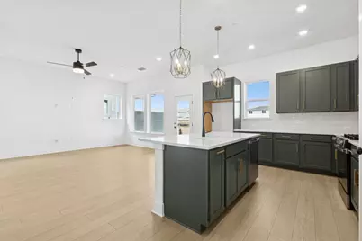 1020 Lucinda Williams Drive, Austin, TX 78744 - Photo 4