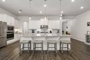 7116 Jument Dr, Austin, TX 78738 - Photo 2
