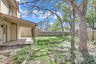 12002 Hardwood Trail, Austin, TX 78750 - Photo 16