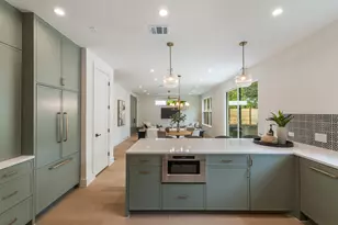 302 El Paso St, Austin, TX 78704 - Photo 10