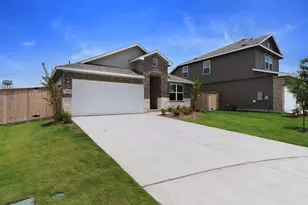 25608 Wheat Seed Ln, Elgin, TX 78621 - Photo 2