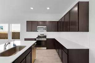 25608 Wheat Seed Ln, Elgin, TX 78621 - Photo 2