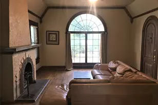 2830 San Gabriel St, Austin, TX 78705 - Photo 6