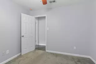 13205 Bourbon St, Austin, TX 78727 - Photo 16