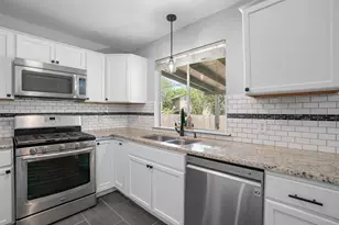 13205 Bourbon St, Austin, TX 78727 - Photo 8