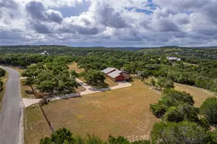 300 Sycamore Valley Rd, Dripping Springs, TX 78620 - Photo 4