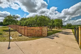 300 Sycamore Valley Rd, Dripping Springs, TX 78620 - Photo 6
