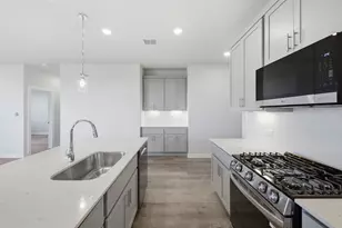 5428 San Pietro Dr, Austin, TX 78747 - Photo 6