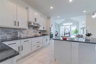 101 Woodstock Cir, Spicewood, TX 78669 - Photo 8