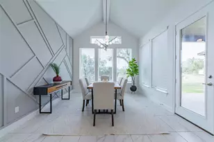 101 Woodstock Cir, Spicewood, TX 78669 - Photo 2