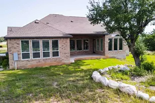 101 Woodstock Cir, Spicewood, TX 78669 - Photo 32