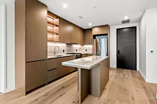 610 Davis St, Austin, TX 78701 - Photo 1