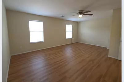 204 Ruby Lake Drive, Kyle, TX 78640 - Photo 10