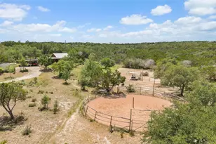 2822 Stagecoach Ranch Rd, Dripping Springs, TX 78620 - Photo 28