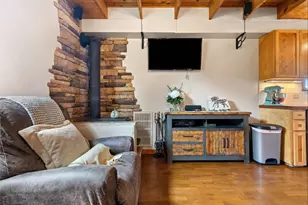 2822 Stagecoach Ranch Rd, Dripping Springs, TX 78620 - Photo 10