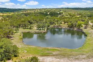 2822 Stagecoach Ranch Rd, Dripping Springs, TX 78620 - Photo 2