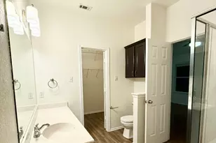 1018 Gentry Dr, Leander, TX 78641 - Photo 8