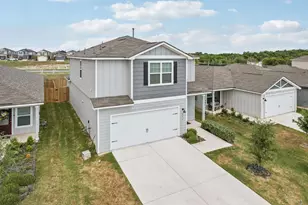 571 Aplite Pass, Maxwell, TX 78656 - Photo 4