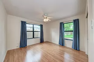 4702 Hilldale Dr, Austin, TX 78723 - Photo 26