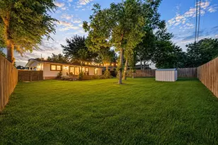 4702 Hilldale Dr, Austin, TX 78723 - Photo 36