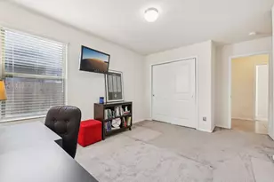 524 Shimek St, Jarrell, TX 76537 - Photo 8