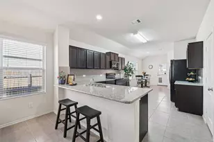 524 Shimek St, Jarrell, TX 76537 - Photo 12