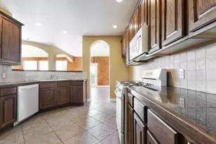3839 Laurel Ridge Dr N, Round Rock, TX 78665 - Photo 10