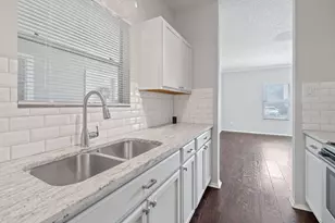 12166 Metric Blvd, Austin, TX 78758 - Photo 10