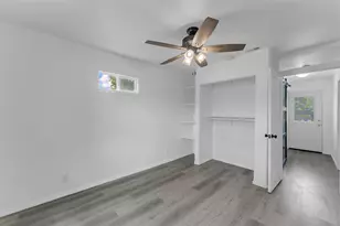 1002 S Pierce St, Burnet, TX 78611 - Photo 12