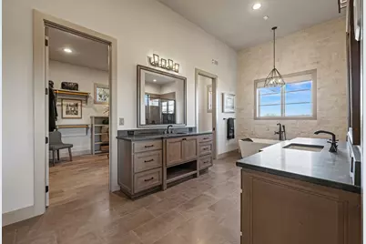 176 Inspiration Loop, Fredericksburg, TX 78624 - Photo 14