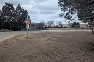 111 Rose Dr, Dripping Springs, TX 78620 - Photo 4